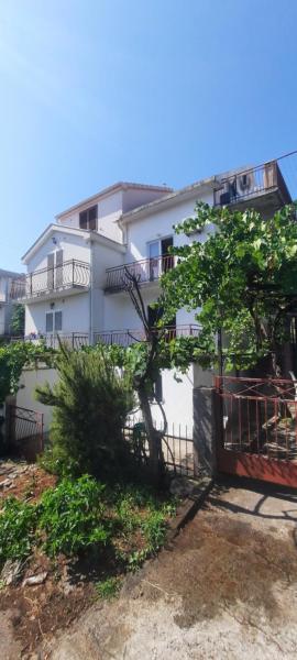 Lustica Bay/Radovici